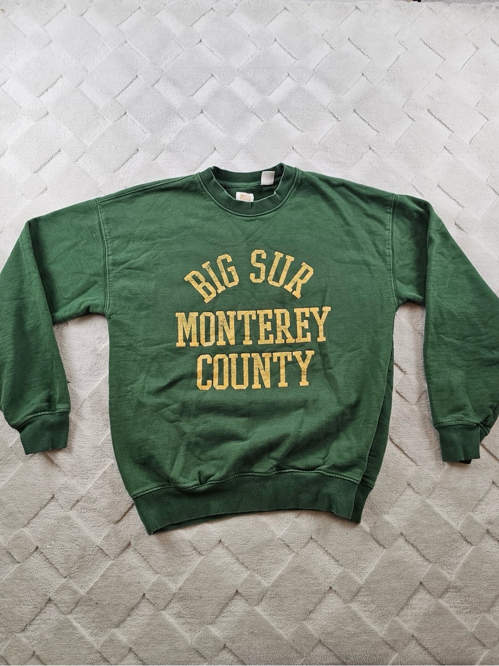 Levi's Crewneck Sweatshirt Womens Extra Small Yellow Monterey County Print